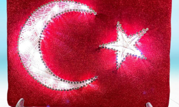 Led Işıklı Ay Yıldız Bayrak 