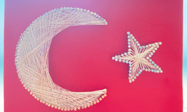 Hilal Tekniği ile bayrak yapımı